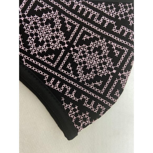 Jouri Embroidered Pink Mask - Picture 4 of 4